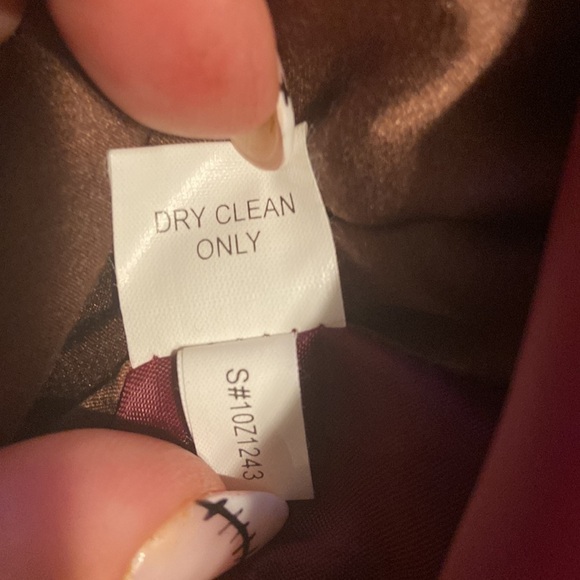 WOMEN’S Hartly skirt suit. Burgundy jacket with skirt - Picture 8 of 9